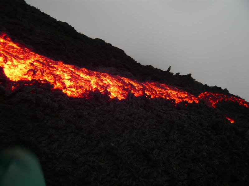 Volcan Pacaya-y.JPG - It coursed down the mountain both on top of the ground and under the ground.